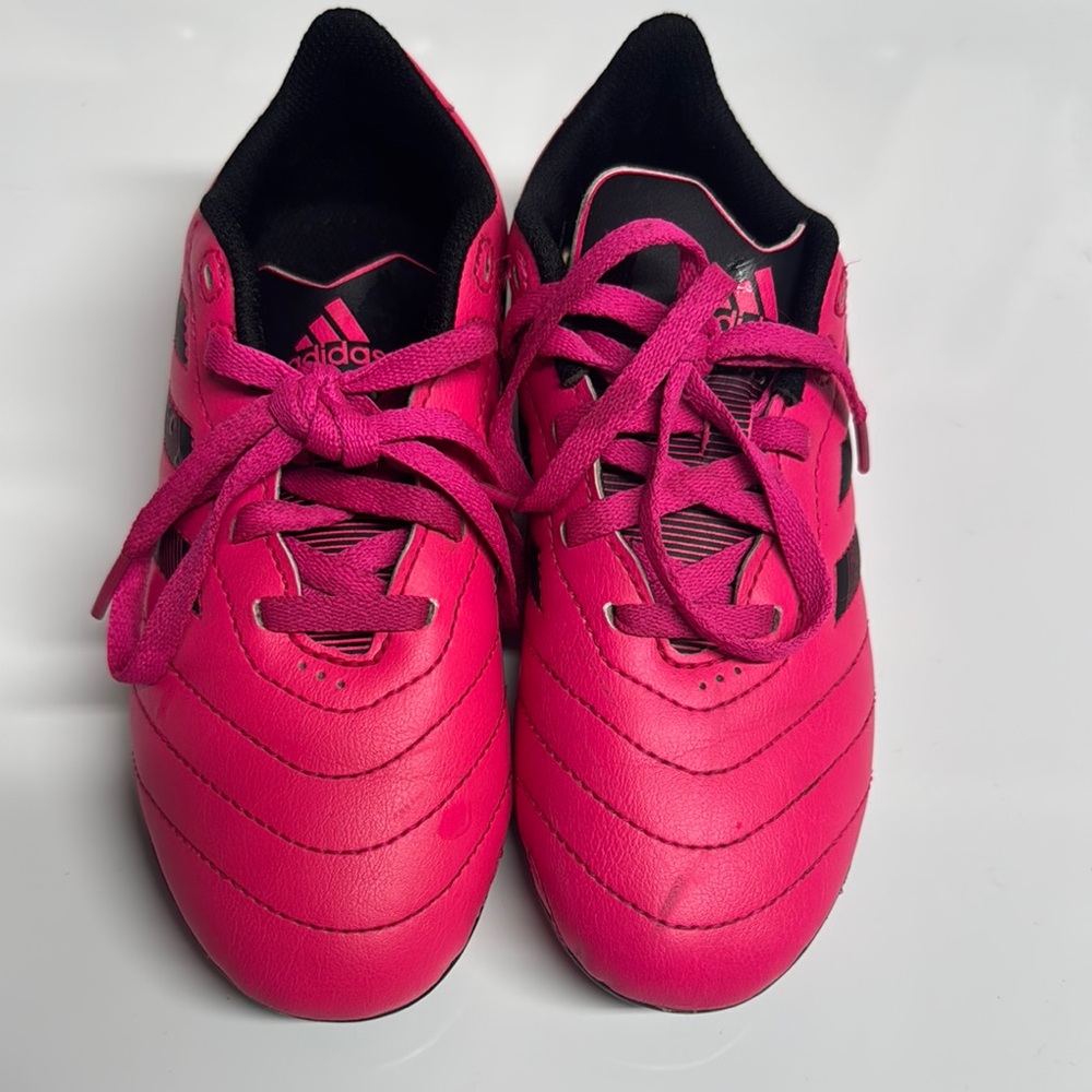 Adidas Kids Bright Pink Soccer shoes size 1 kids
